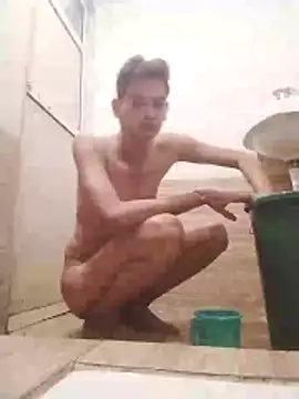 jenilmax online show from February 10, 2026, 5:12 pm