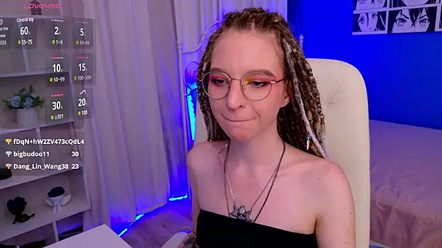 VioletShine online show from February 6, 2025, 1:32 pm