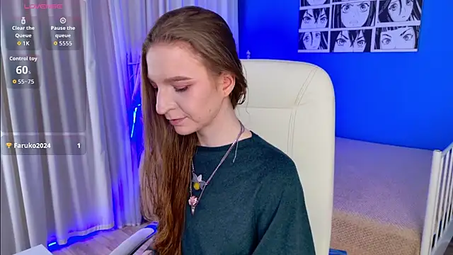 Snapshot of VioletShine chatting on March 8, 2026, 1:14 pm VioletShine online show from March 8, 2026, 1:14 pm