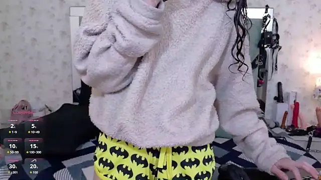 Queenjenn   online show from February 26, 2026, 10:15 am