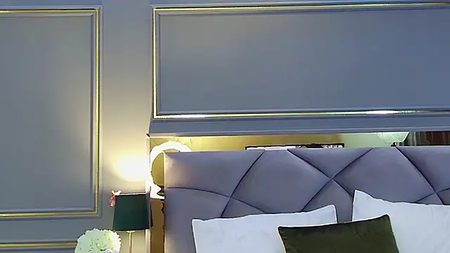 Snapshot of AvaCristal chatting on May 16, 2026, 6:29 pm AvaCristal online show from May 16, 2026, 6:29 pm