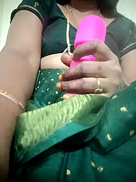 Telugu-mirchi online show from October 30, 2025, 5:43 pm