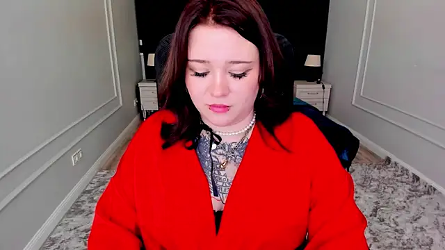 MoonLghte online show from March 16, 2025, 7:06 pm