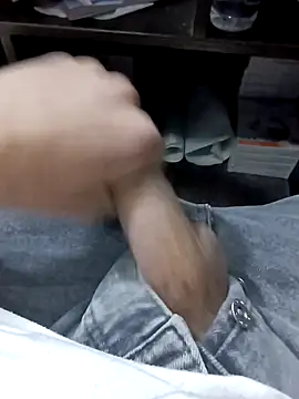 Steve98768 online show from February 20, 2025, 10:48 pm