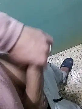 Steve98768 online show from December 14, 2024, 1:17 am