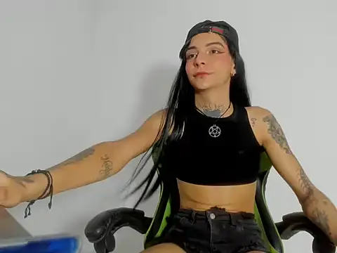 Luna and valery online show from July 31, 2026, 4:48 pm