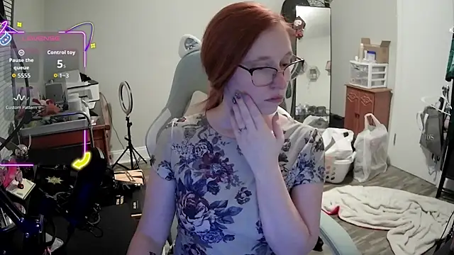 LilyFoxxx online show from September 12, 2025, 3:17 am