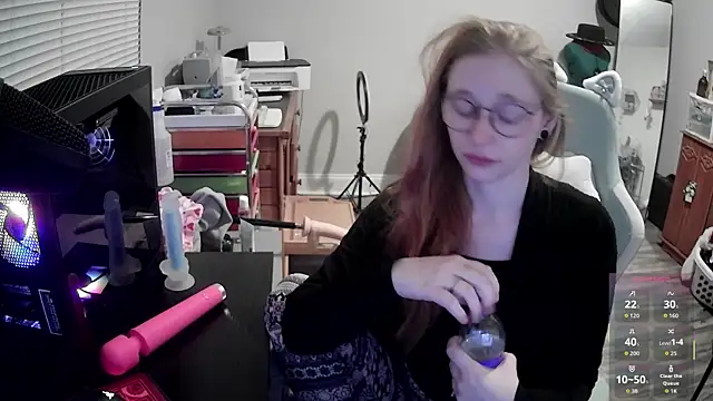 LilyFoxxx online show from February 8, 2026, 6:11 am