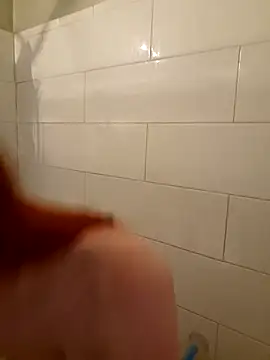 LilyFoxxx online show from April 1, 2026, 5:42 am