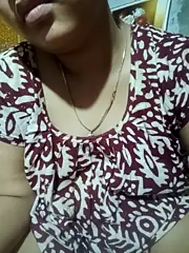 Super-Couple online show from April 28, 2026, 2:27 am