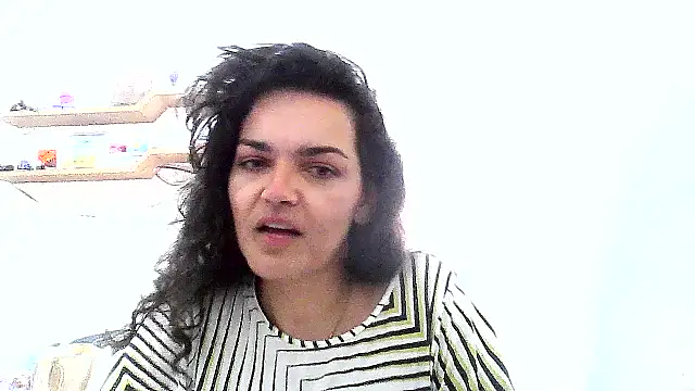 Snapshot of escritorasafada chatting on February 21, 2026, 12:18 pm escritorasafada online show from February 21, 2026, 12:18 pm