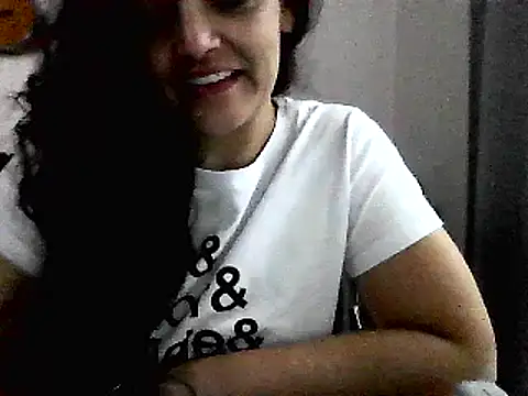 Snapshot of escritorasafada chatting on December 28, 2024, 8:48 am escritorasafada online show from December 28, 2024, 8:48 am