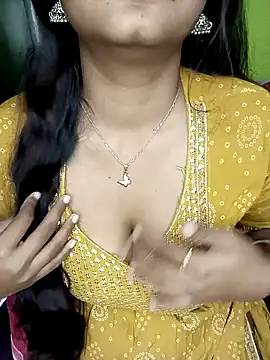 NOTY-LOVE-05 online show from January 8, 2025, 6:52 am