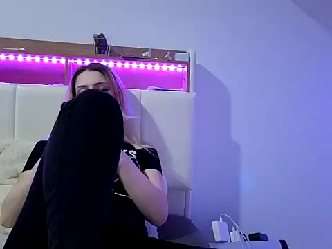 Snapshot of nicole77745 chatting on March 3, 2026, 5:42 pm nicole77745 online show from March 3, 2026, 5:42 pm