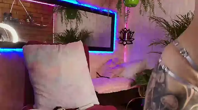  mamush online show from March 5, 2025, 8:32 pm