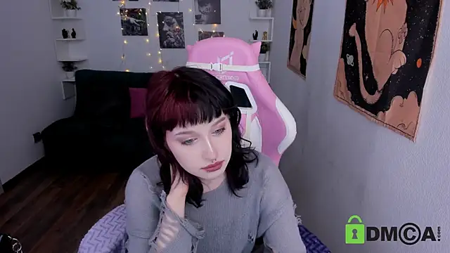 ElizaNik  online show from March 8, 2025, 9:40 pm