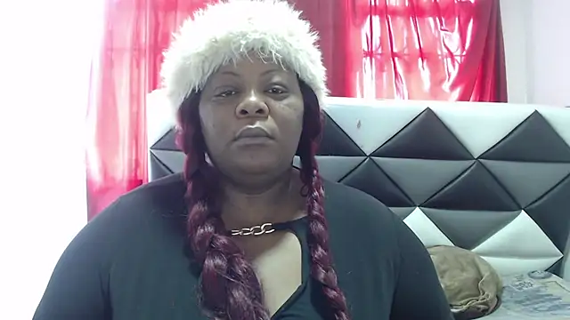 rocio bbw  online show from April 26, 2026, 5:43 pm