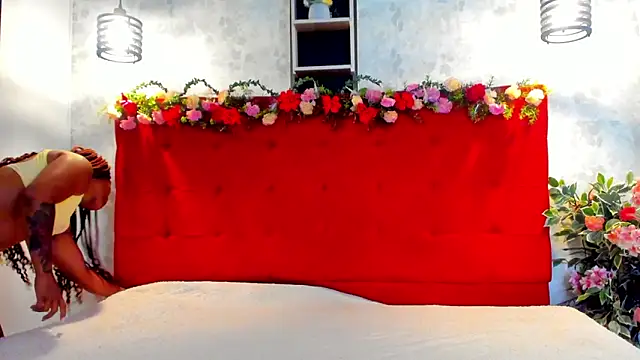 SilvannaFit online show from May 6, 2026, 11:47 am