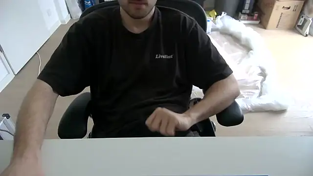 Snapshot of taallguyy_196 chatting on March 13, 2026, 11:04 am taallguyy 196 online show from March 13, 2026, 11:04 am