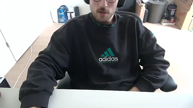 Snapshot of taallguyy_196 chatting on March 25, 2026, 3:22 pm taallguyy 196 online show from March 25, 2026, 3:22 pm