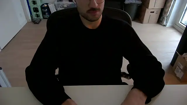 taallguyy 196 online show from November 26, 2025, 2:06 pm