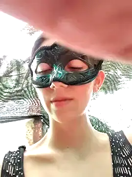 Snapshot of Estrella-Wicked chatting on January 6, 2025, 7:35 pm Estrella-Wicked online show from January 6, 2025, 7:35 pm