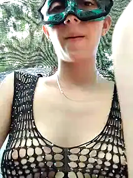 Snapshot of Estrella-Wicked chatting on January 8, 2025, 7:34 pm Estrella-Wicked online show from January 8, 2025, 7:34 pm