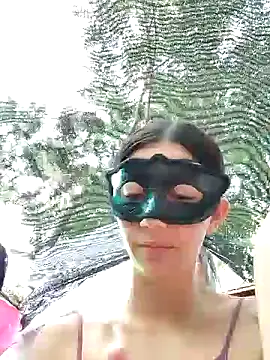 Snapshot of Estrella-Wicked chatting on January 20, 2025, 7:25 pm Estrella-Wicked online show from January 20, 2025, 7:25 pm