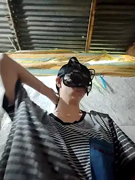 Snapshot of Estrella-Wicked chatting on December 13, 2024, 12:17 pm Estrella-Wicked online show from December 13, 2024, 12:17 pm