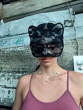 Snapshot of Estrella-Wicked chatting on December 18, 2024, 11:56 am Estrella-Wicked online show from December 18, 2024, 11:56 am