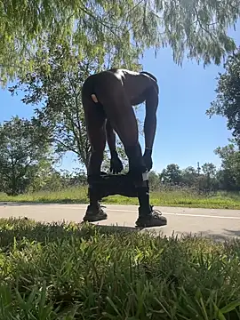 Melaneighted online show from October 15, 2025, 4:48 pm