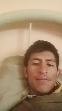 Snapshot of carloshot31 chatting on May 11, 2026, 6:05 pm carloshot31 online show from May 11, 2026, 6:05 pm