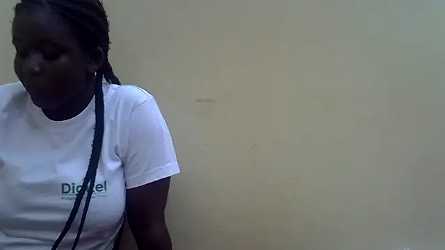 Snapshot of Harrisamor chatting on November 12, 2025, 4:33 pm Harrisamor online show from November 12, 2025, 4:33 pm