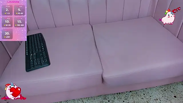 Aaliyah Salma online show from January 17, 2025, 10:45 pm