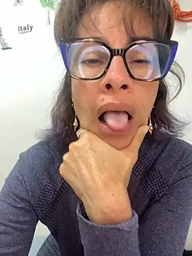 Goddess-Love- online show from April 28, 2026, 9:24 am
