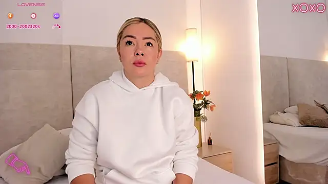 Saori newman online show from November 13, 2025, 11:58 am