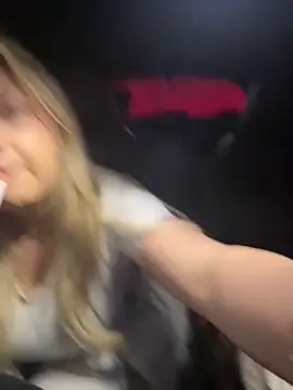 Snapshot of blairbella chatting on February 5, 2026, 5:20 pm blairbella online show from February 5, 2026, 5:20 pm