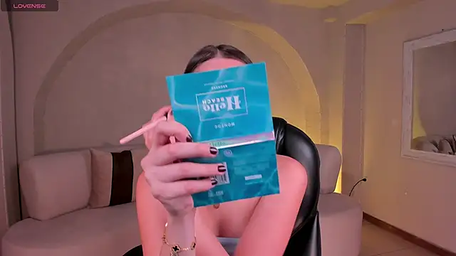 KaiaFerreira online show from October 18, 2025, 12:40 pm