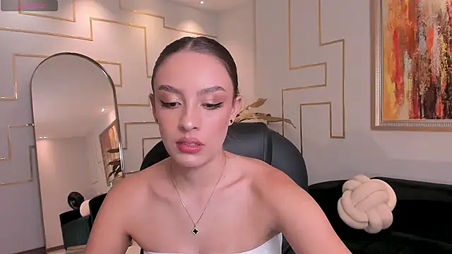 KaiaFerreira online show from November 24, 2025, 2:39 pm