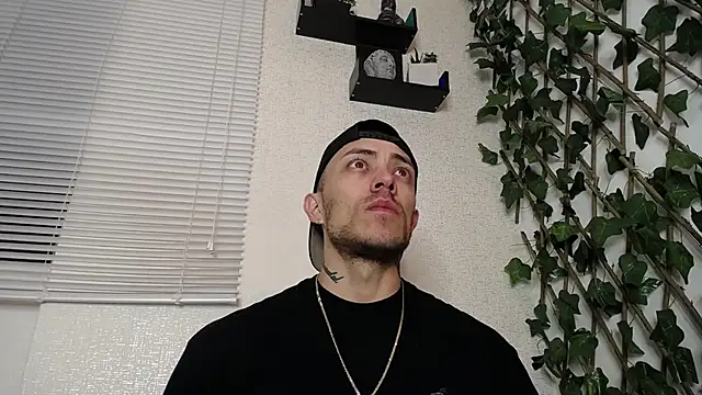 Snapshot of Jasson_kingg chatting on January 21, 2025, 2:22 am Jasson kingg online show from January 21, 2025, 2:22 am