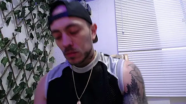 Snapshot of Jasson_kingg chatting on March 16, 2025, 10:53 pm Jasson kingg online show from March 16, 2025, 10:53 pm