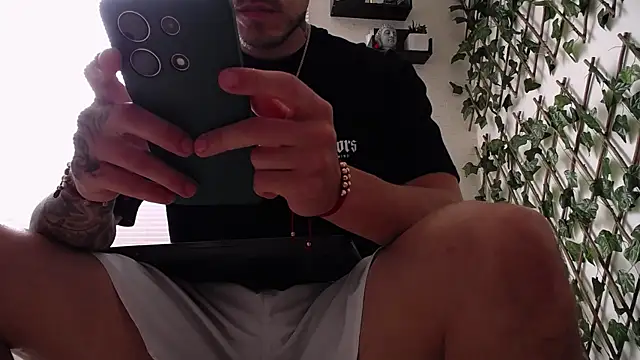 Snapshot of Jasson_kingg chatting on February 18, 2025, 4:25 pm Jasson kingg online show from February 18, 2025, 4:25 pm