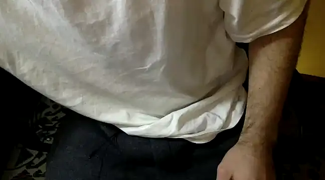 Snapshot of Leo-Cock chatting on December 2, 2024, 10:18 pm Leo-Cock online show from December 2, 2024, 10:18 pm