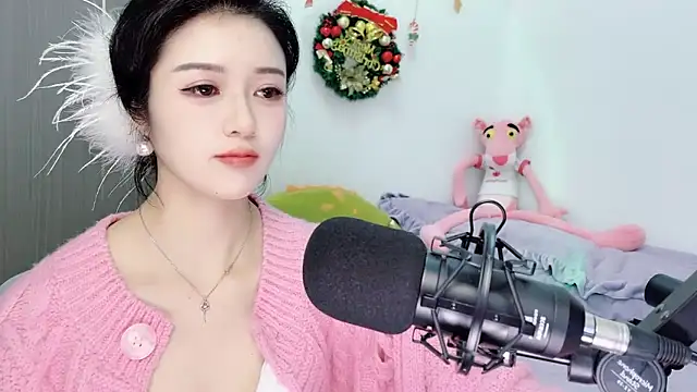 starsqimei online show from December 23, 2025, 5:40 am