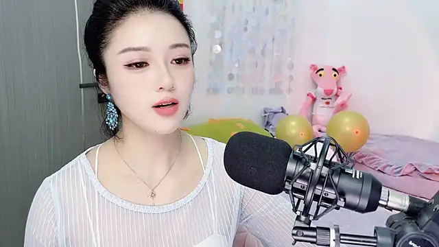 Snapshot of starsqimei chatting on February 24, 2026, 5:19 am starsqimei online show from February 24, 2026, 5:19 am