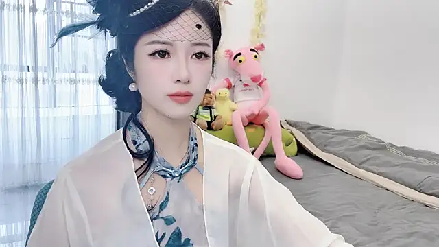 starsqimei online show from October 28, 2025, 4:57 am