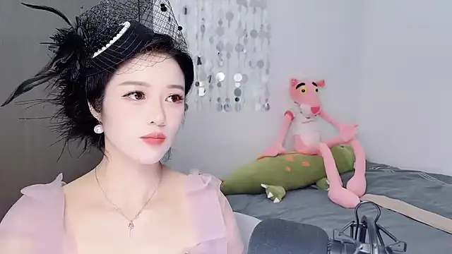 starsqimei online show from November 19, 2025, 5:07 am