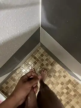 mylovetr1 online show from February 4, 2025, 5:31 am