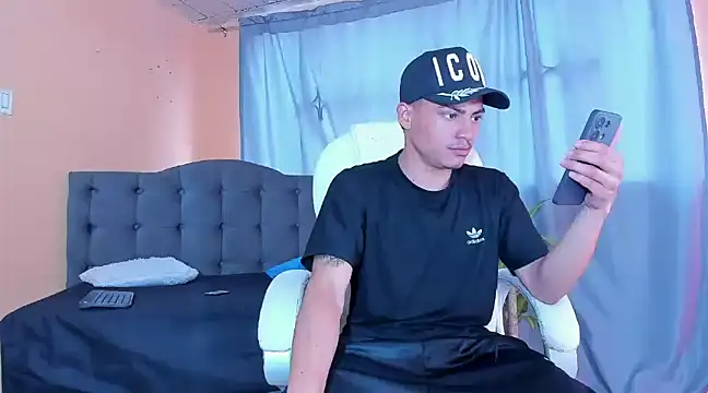 Andres thompson22 online show from January 6, 2025, 1:41 pm