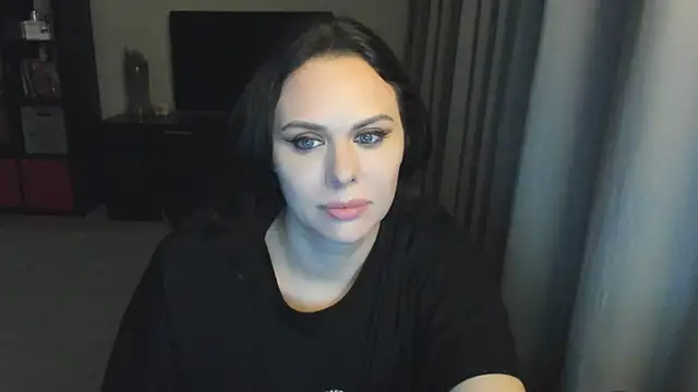 MollyCheiz online show from September 17, 2025, 10:12 pm